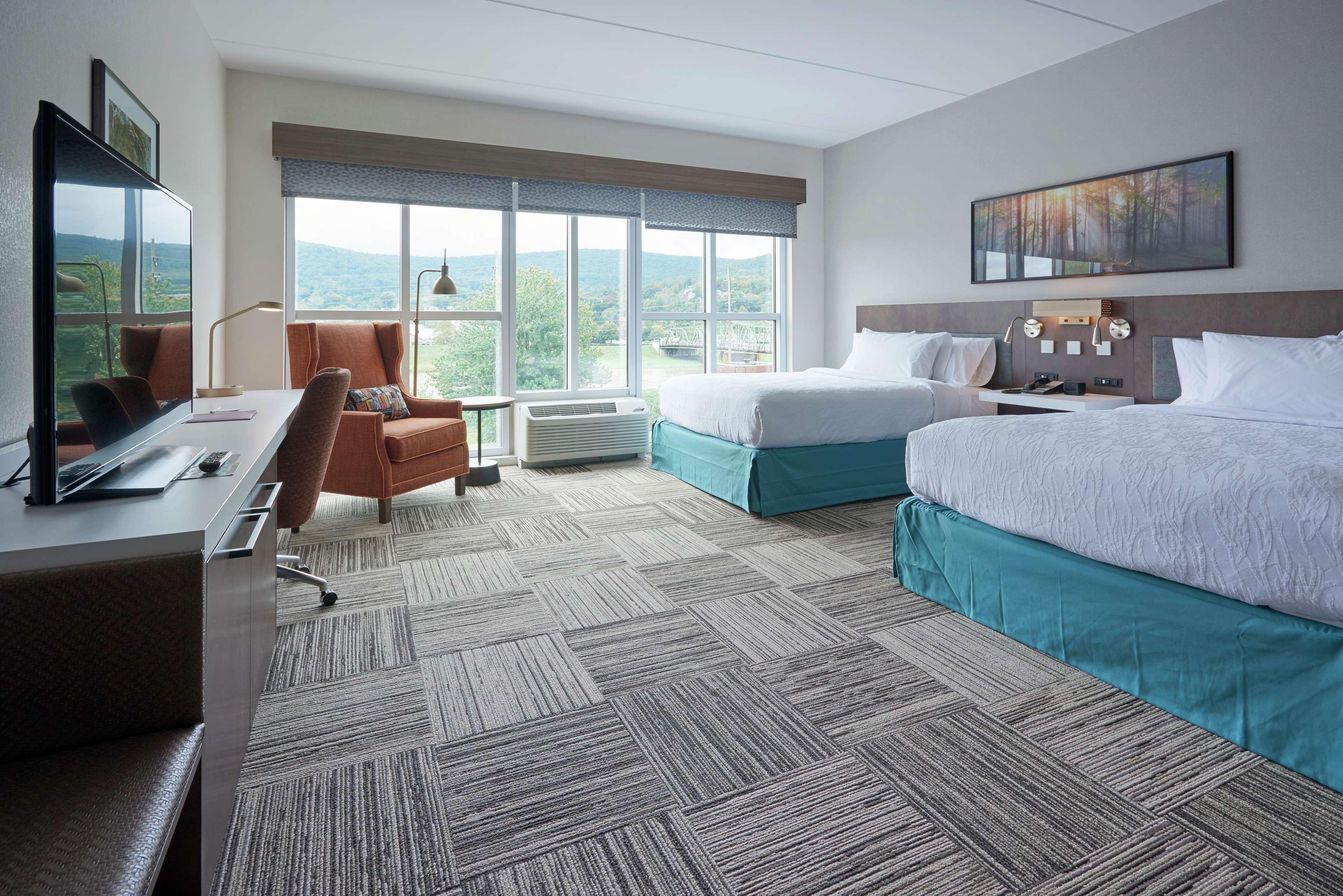 Hilton Garden Inn Corning Downtown Kültér fotó
