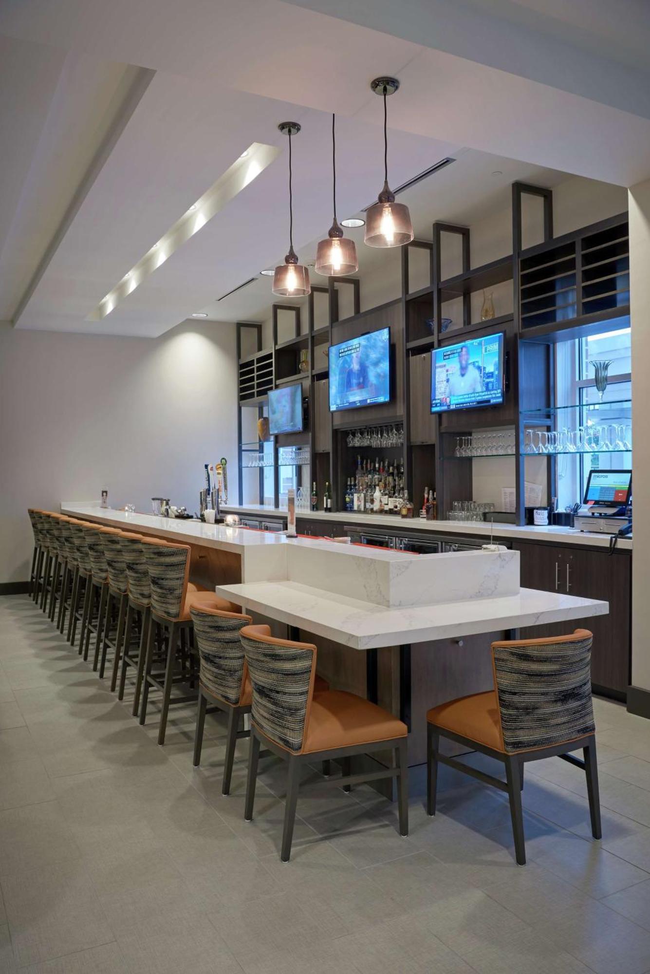 Hilton Garden Inn Corning Downtown Kültér fotó