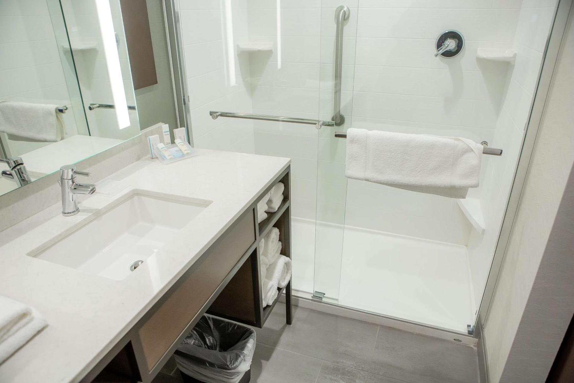 Hilton Garden Inn Corning Downtown Kültér fotó